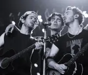 Jonas Brothers lanzan 'Hey Jonas!', un podcast sobre su vida dentro y fuera del escenario