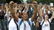 Jóvenes colombianos: participación política crece, pero el miedo persiste