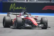 Leclerc domina el único ensayo del GP de Miami