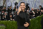 Maluma sería papá de un niño: corazón azul desata especulaciones