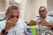 Mane Díaz se emociona al encontrar lámina de Luis Díaz en álbum Panini