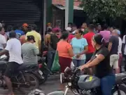 Mujer muere arrollada por moto mientras repartía folletos religiosos en Santander