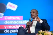 Murillo baja su candidatura para sumarse a campaña de Iván Cepeda