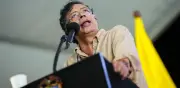 Petro ordena acelerar zonas de ubicación sin extraditables en reunión con negociadores