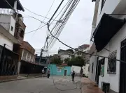 Preocupación en Floridablanca por cables sueltos que ponen en riesgo a la comunidad