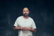 Santiago Cruz lanza su álbum 'Fragmentos' y anuncia gira mundial