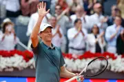Sinner extiende racha y jugará final del Abierto de Madrid ante Zverev