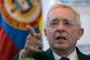 Uribe pide verificar identidad de manifestante en su casa de Llanogrande