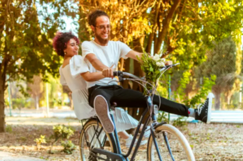 10 razones para invitar a alguien a montar bici en Bogotá