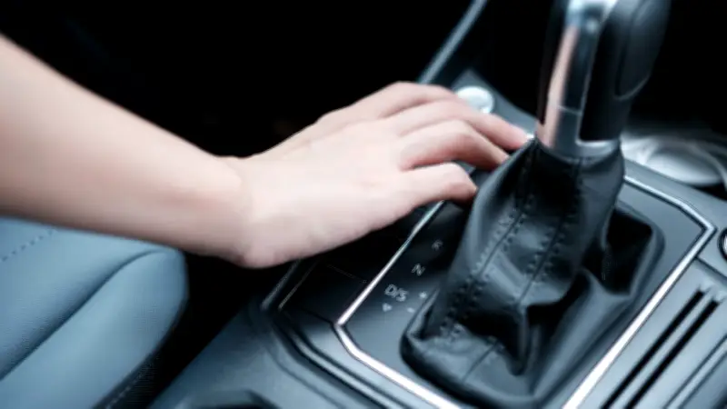 6 errores fatales que pueden dañar la transmisión automática de su carro
