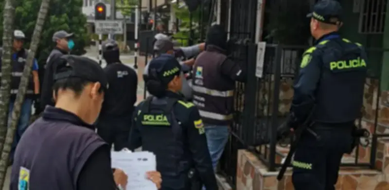 Alcaldía de Bello justifica uso de pasamontañas en operativo de espacio público