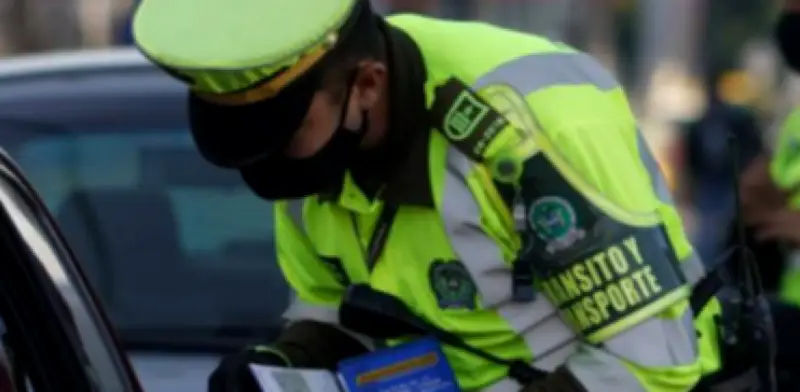 Alerta por falsos comparendos con QR en Bogotá: cómo funciona la estafa