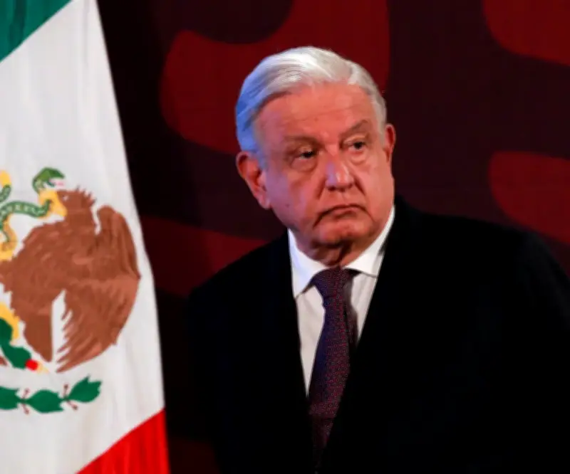 AMLO acusa a EE.UU. de intervencionismo y defiende a Sheinbaum