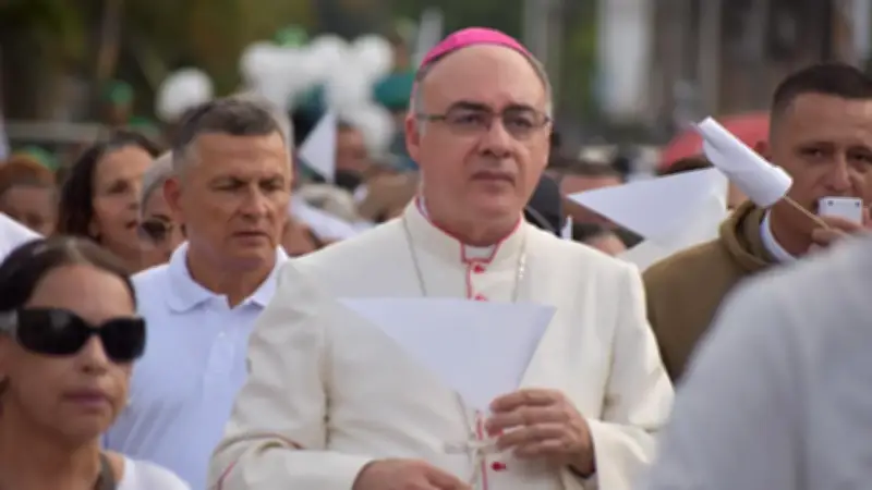Arzobispo de Cali pide retomar el diálogo con disidencias tras primera vuelta