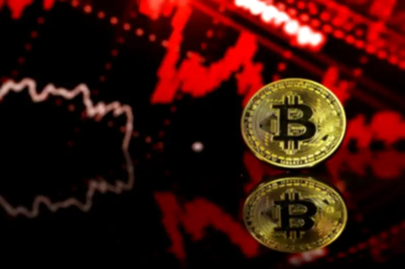 Bitcoin cae bajo 60.000 dólares: la IA desplaza a las cripto