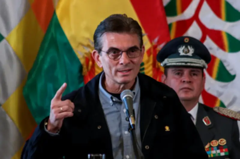 Bolivia propone ley para intervención militar humanitaria en bloqueos