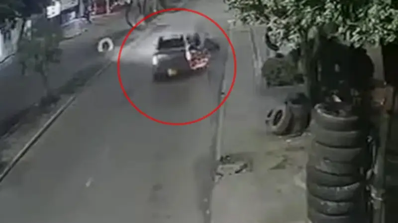 Buscan a conductor que atropelló a dos mujeres en moto en Barrancabermeja