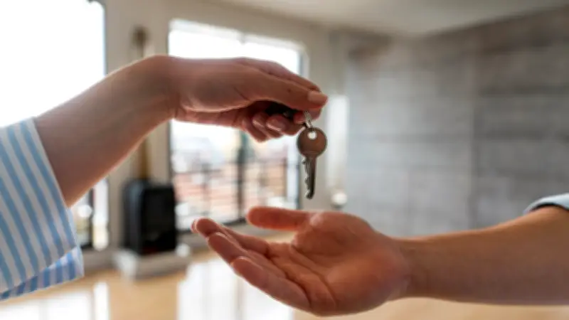 Caída en acceso a vivienda reduce compras y aumenta arriendo en Colombia