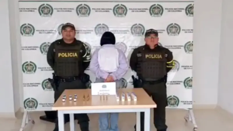 Capturan a mujer con medicamentos para drogas sintéticas en Santander