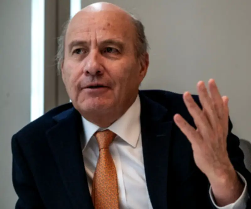 Chile abandona meta de presupuesto equilibrado para 2030
