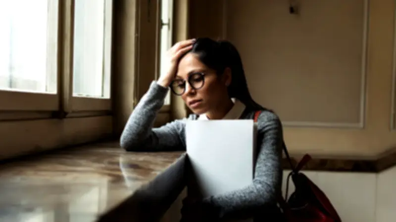 Crisis educativa en Colombia: solo la mitad de jóvenes llega a educación media