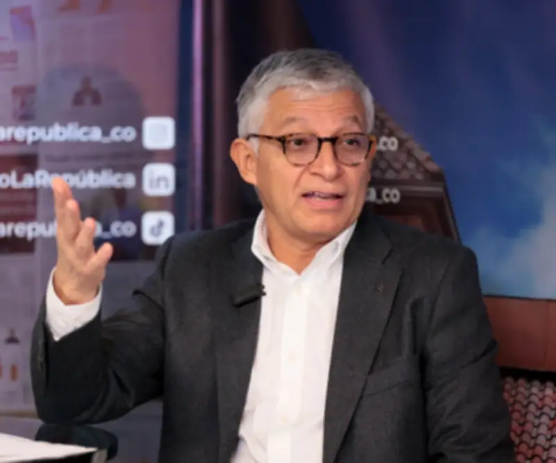 Dian impulsa nuevo régimen aduanero para combatir el contrabando