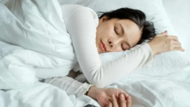 Dormir menos de seis horas reduce la capacidad cognitiva hasta un 30%