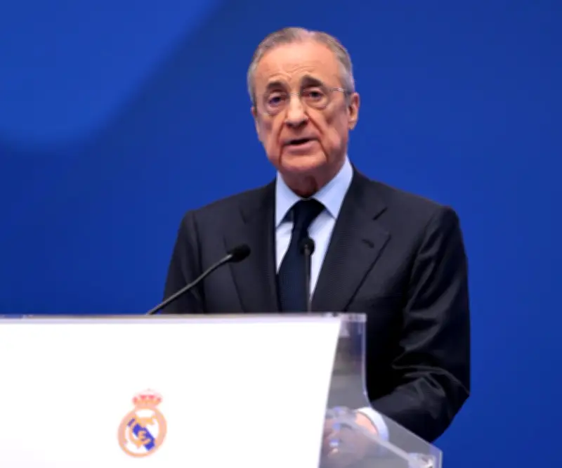 Dumfries, Mourinho y Konaté: los fichajes que promete Pérez si gana elecciones
