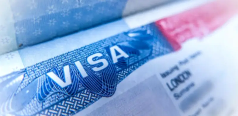 EE. UU. advierte que revocará visas por manipulación electoral en Colombia