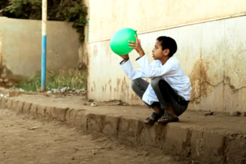 El globo verde: un cuento sobre la guerra y la esperanza en el Sahara
