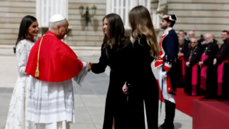 El papa León XIV inicia visita a España con llamado a la reconciliación
