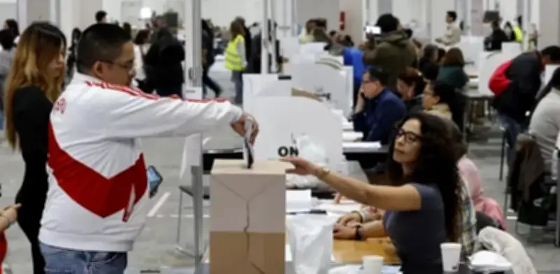 Elecciones Perú 2026: más de 8.000 peruanos en Colombia podrán votar este domingo