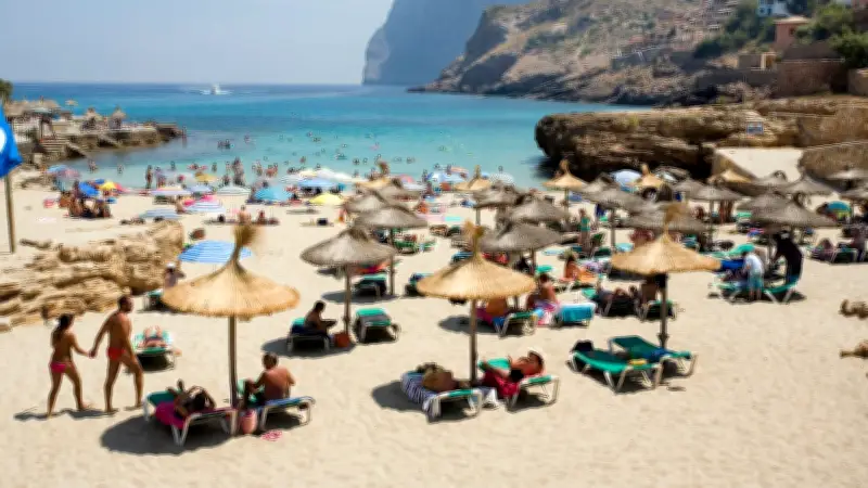 España recibe 26,6 millones de turistas en primeros meses de 2026