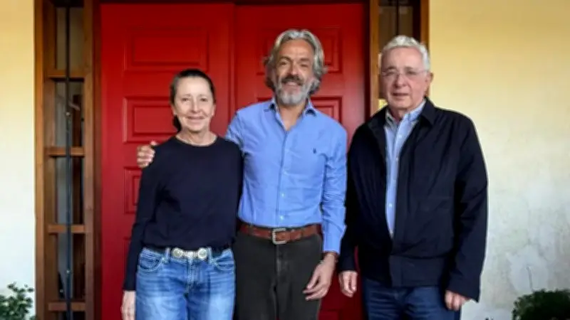 Expresidente Uribe se reunió con Juan Daniel Oviedo tras primera vuelta