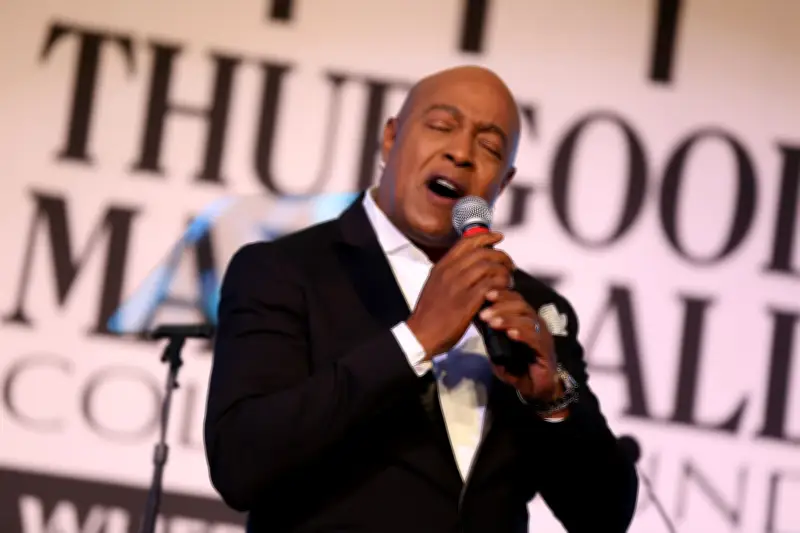 Fallece el cantante Peabo Bryson, voz de clásicos Disney