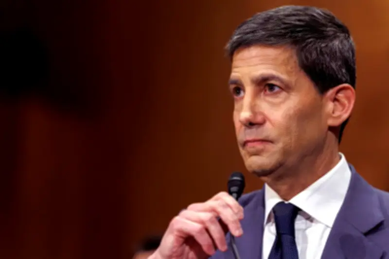 Fed mantiene tasas de interés sin cambios en primera reunión de Kevin Warsh