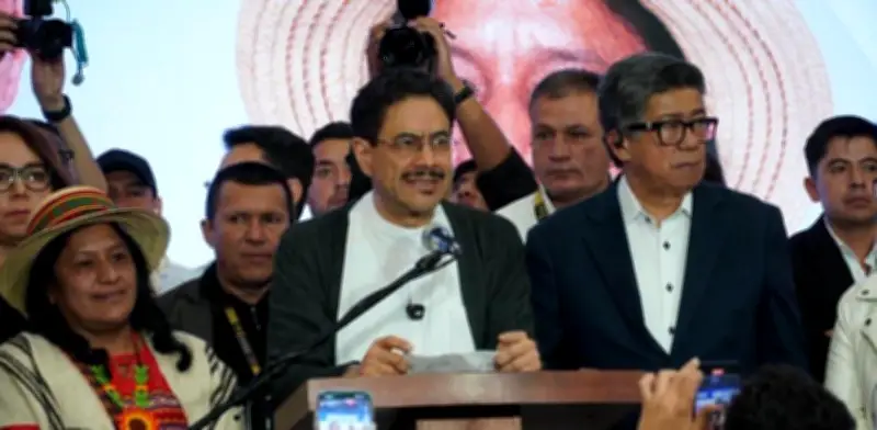 Gobierno Petro y Cepeda suspenden idea de la Constituyente: comité retirará iniciativa
