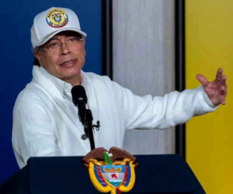 Gustavo Petro habla de política y acusa a familia Char en Consejo de Ministros