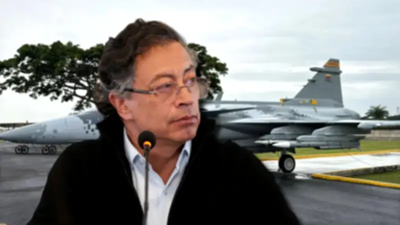 Investigan a Petro por compra de aviones Gripen