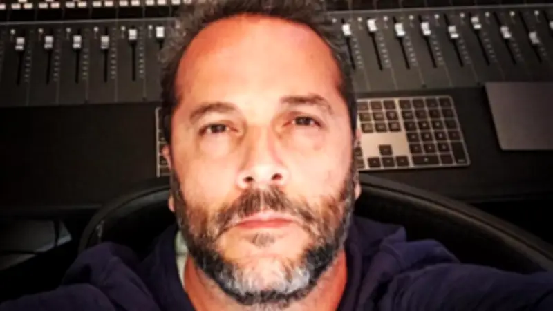 José Gaviria, exjurado de Factor X, reitera su voto por De la Espriella en segunda vuelta