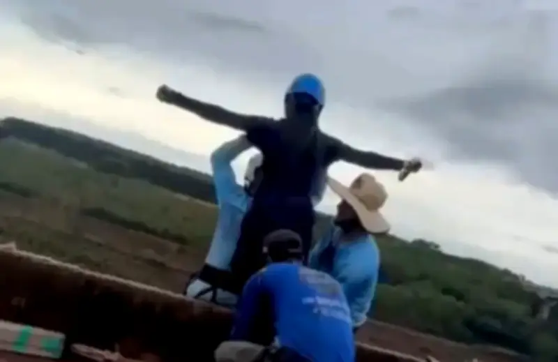 Joven muere al ser lanzada sin cuerdas en puente de bungee en Brasil
