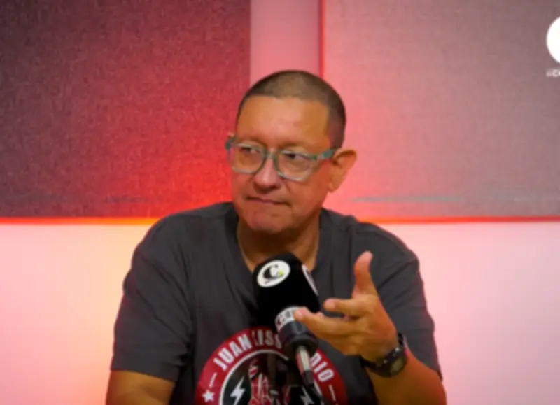 Juan Kiss, el último rockstar de la radio de Medellín