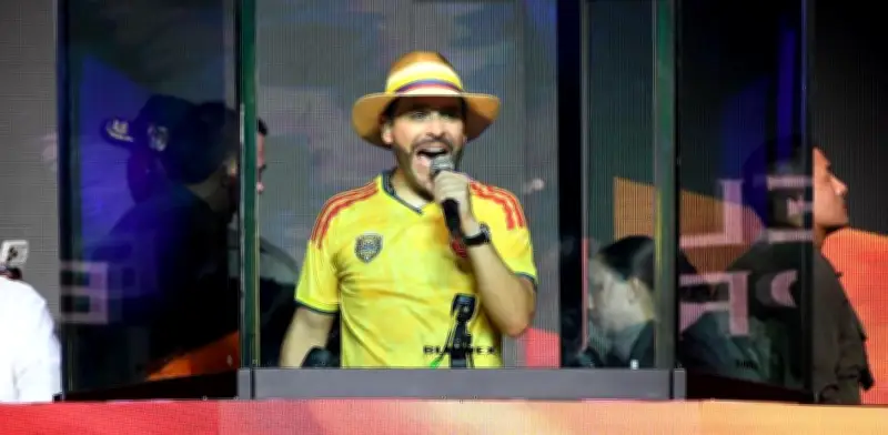 Juzgado prohíbe a Abelardo De La Espriella usar camiseta de la Selección Colombia en campaña