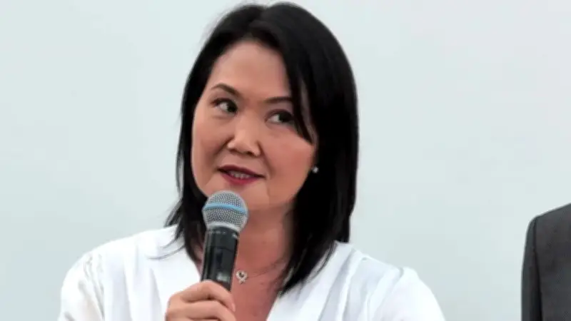 Keiko Fujimori: confianza en triunfo pese a lentitud electoral