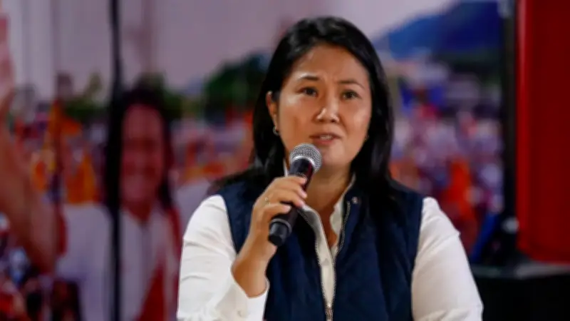 Keiko Fujimori lidera con 5,02% de ventaja en elecciones de Perú