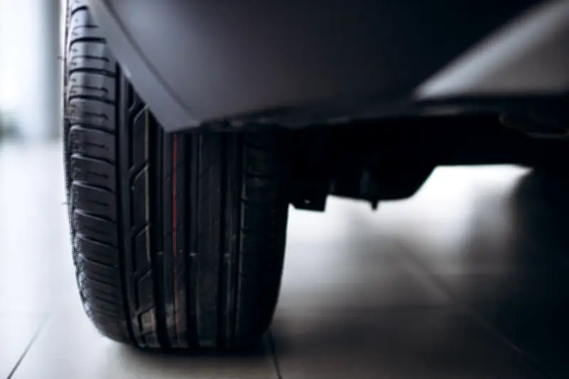 ¿Las llantas run-flat realmente evitan quedarse varado?