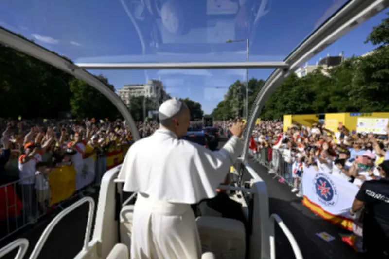 León XIV transforma Madrid en iglesia al aire libre con masiva misa