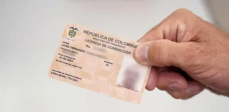 Licencia de conducción en Colombia: requisitos para mayores de 65 años