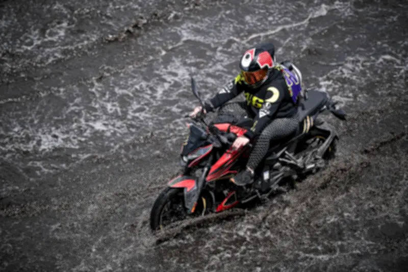 Lluvias continuarán este viernes en varias regiones de Colombia, según el IDEAM