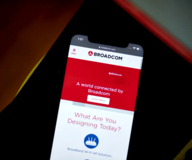 Mercados emergentes caen por dudas sobre IA tras perspectivas de Broadcom